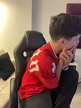 AdrianRinaldi's cam snapshot