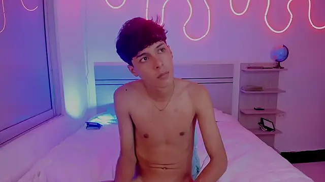 luccas_ferreira's cam snapshot