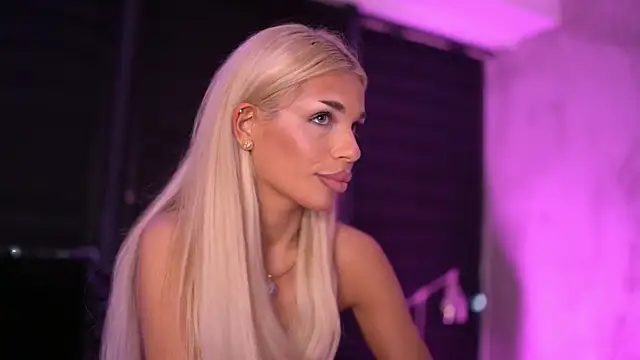 Candy_Ivy's cam snapshot