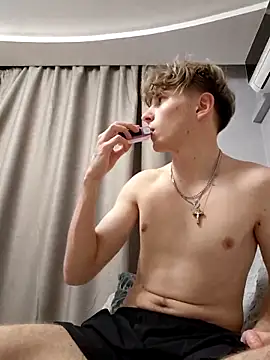 And25bn's cam snapshot