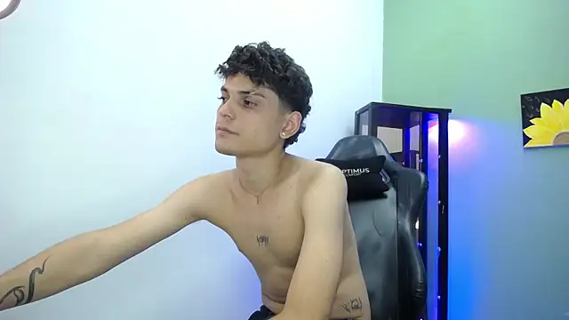 dilan_hott_'s cam snapshot