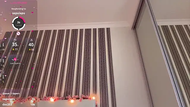 Awwwrora's cam snapshot