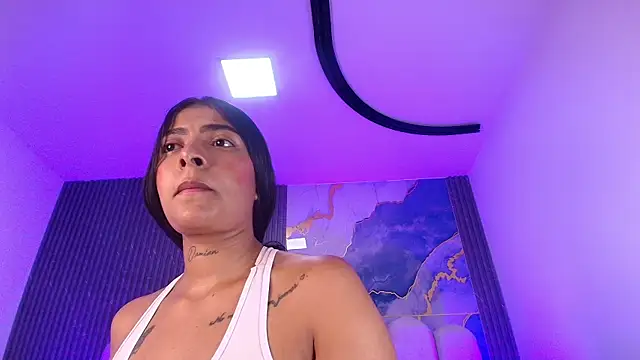 hot_dione's cam snapshot