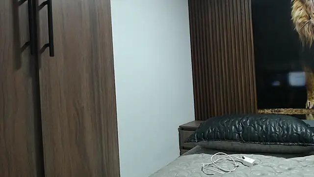 Bellab_'s cam snapshot