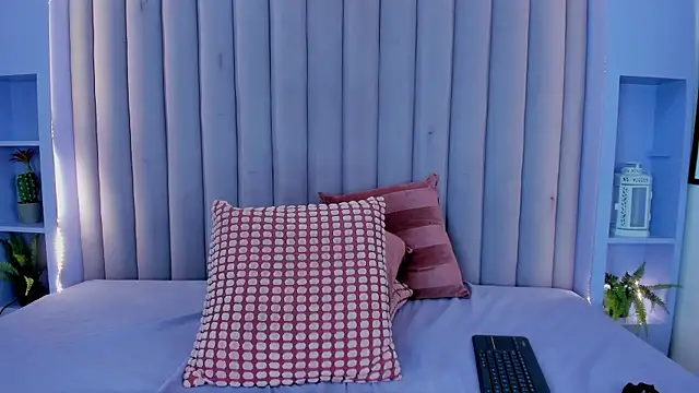 StefanyWilliams_'s cam snapshot