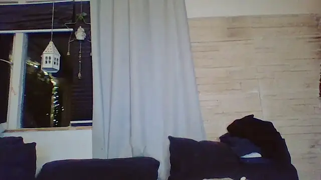 DevilsAngel13's cam snapshot