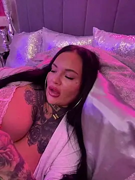 _MelinaCurves_'s cam snapshot