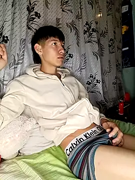 heyy_noah11 live sex cam