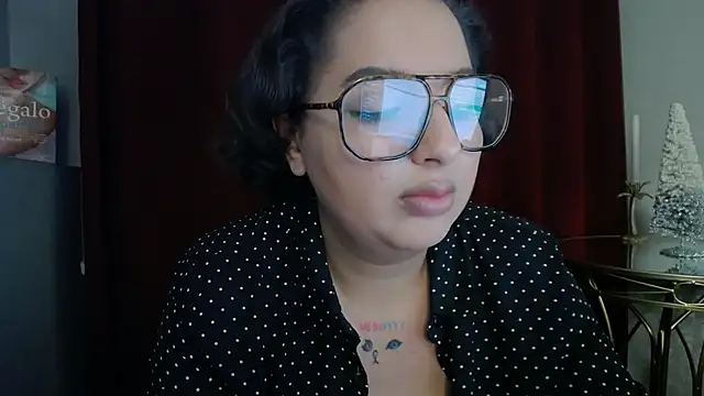 BustyAllyy's cam snapshot