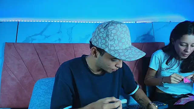 HellAndDante_ live sex cam