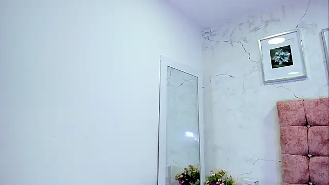 Maddy_Mills's cam snapshot