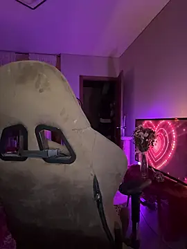 Mariiiiiway's cam snapshot