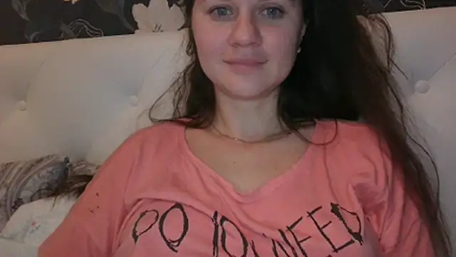 GiaaCaranggi's cam snapshot