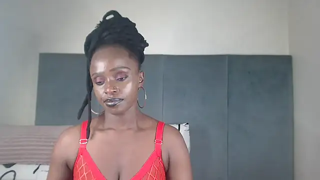 Jah-Queen's cam snapshot