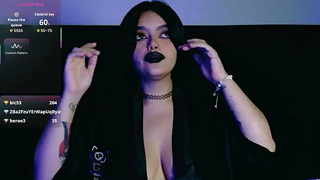 shybutdirtygirrll's cam snapshot