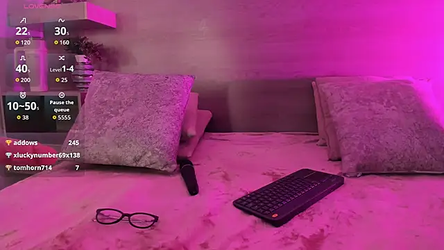 Ivana_Hall's cam snapshot