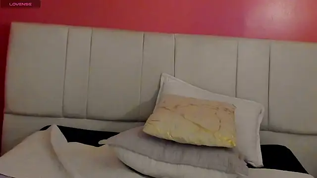 Pamela_Johnsn's cam snapshot