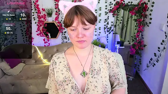 DreamyLuna's cam snapshot