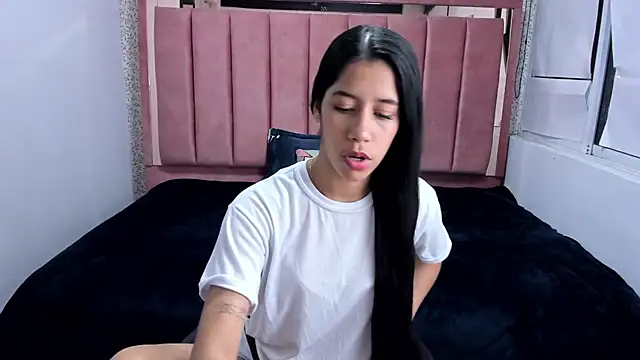 Connie_Bell's cam snapshot