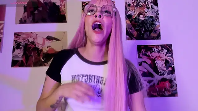 Luna-Chann's cam snapshot