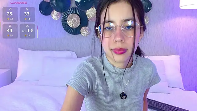 laraa_jeean's cam snapshot