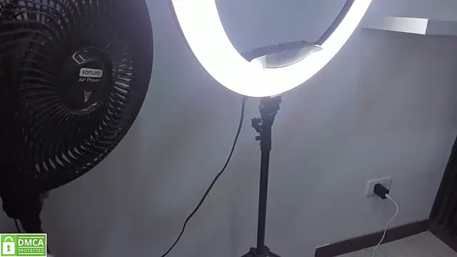 Ava_Bonny's cam snapshot