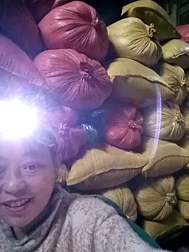 Minnakutew20 live sex cam