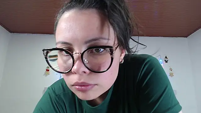 Megan_05_'s cam snapshot