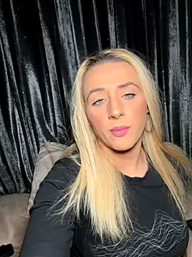 Strongqueen's cam snapshot