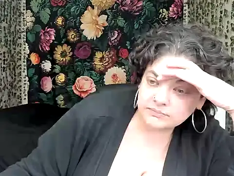 Exxxotic_Melons's cam snapshot