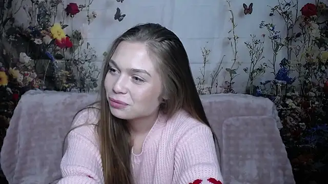 LaraPika's cam snapshot