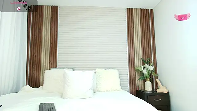 Maryantz's cam snapshot