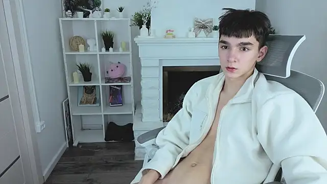 YamiTwink live sex cam