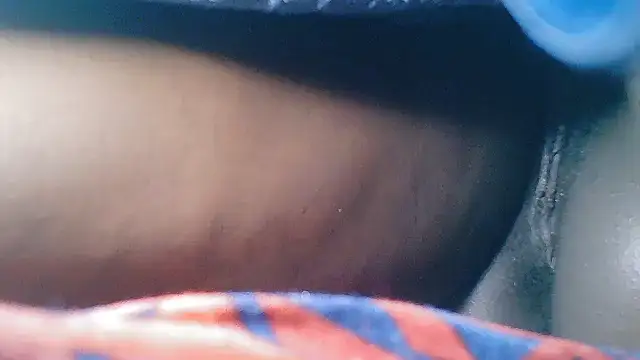 Chloe2001 live sex cam