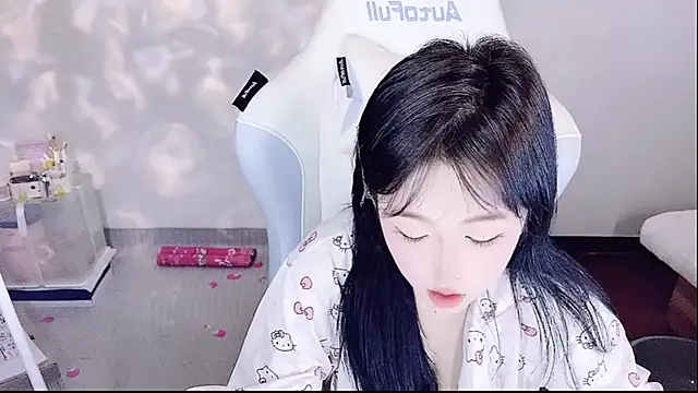 -huahua-'s cam snapshot