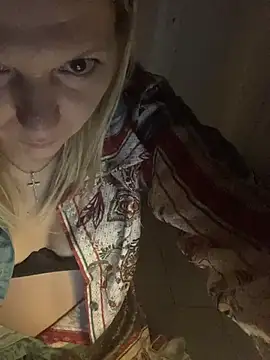 R0XXY's cam snapshot