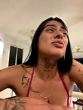 ZairaSofia1's cam snapshot