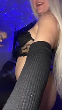 kinkygirl420x's cam snapshot