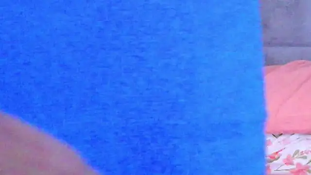 cutepetitee's cam snapshot