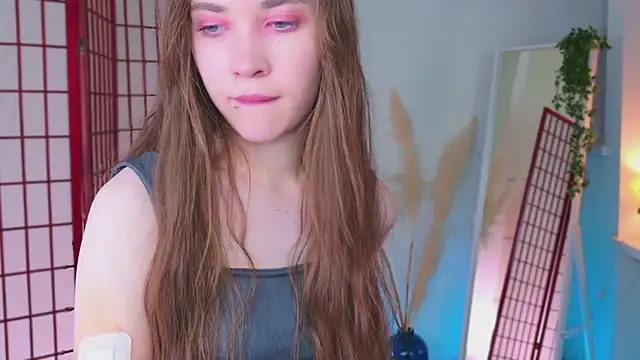 SilentLily's cam snapshot