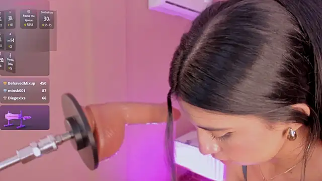 zia_cooper's cam snapshot