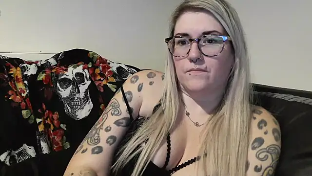 Sizzling_Indie36's cam snapshot