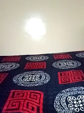 Zouzou_sexy's cam snapshot