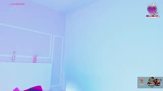 TianaGlow26's cam snapshot