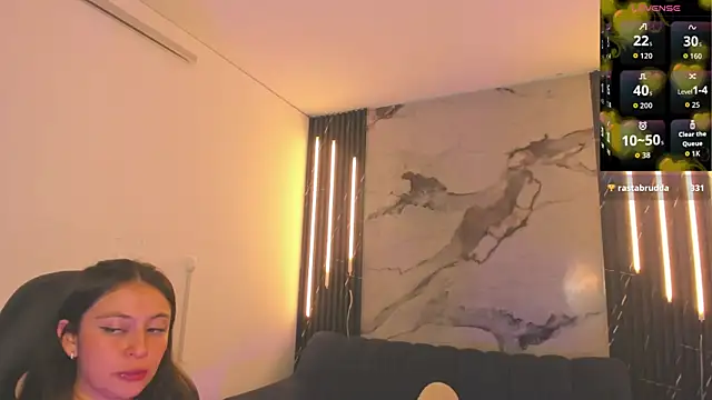 melany_heaven's cam snapshot