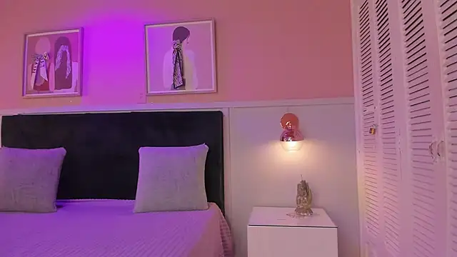 chloe_watson_'s cam snapshot