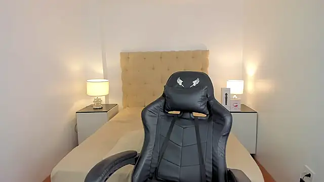 lovableXnaughty_lily live sex cam