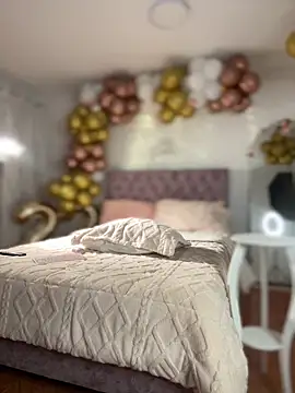 Samantha_e2's cam snapshot