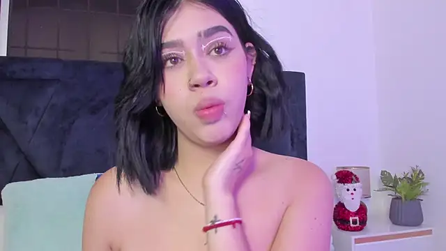 Lily_Woodz's cam snapshot