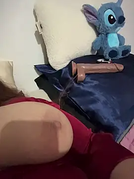 curvy_lola's cam snapshot